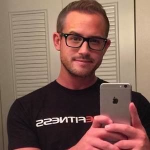 Meet your Posher, Devin